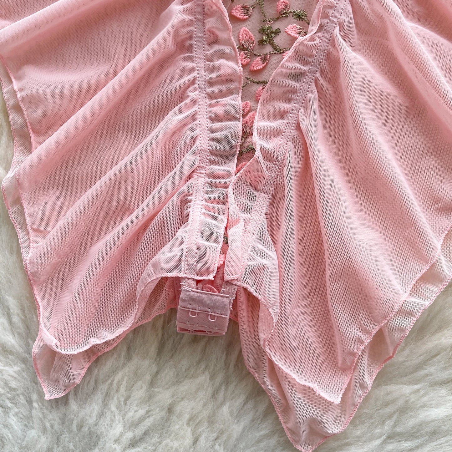 Sexy Slim Spliced Embroidered sleeveless bodysuits Chic Korean Camis Tank Top Fashion Off Shoulder Summer Women Clothing